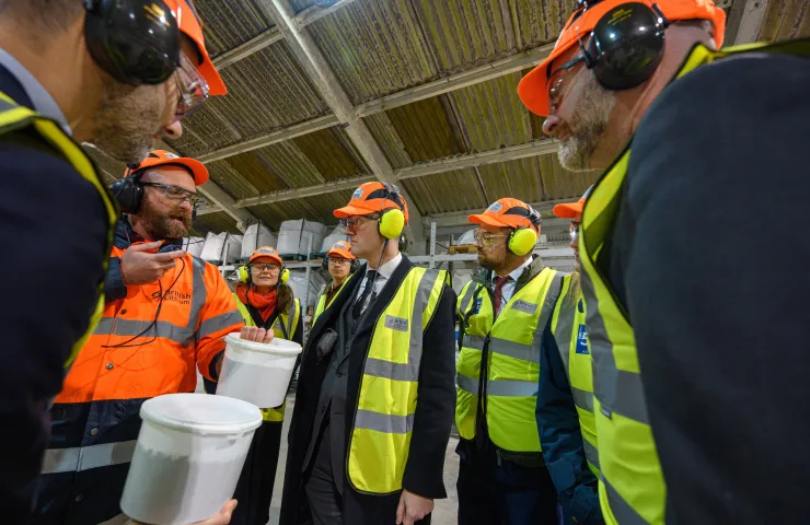 Pilot plant minister visit 